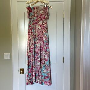NWT! bump friendly, postpartum friendly strapless dress